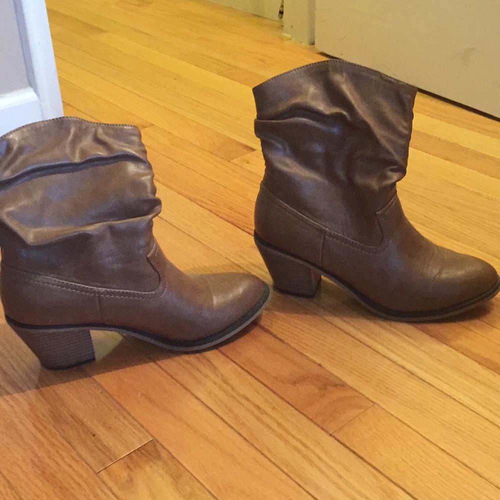 Ankle boots